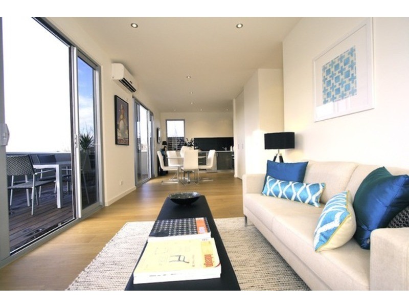 13/3 Charnwood Road, St Kilda VIC 3182