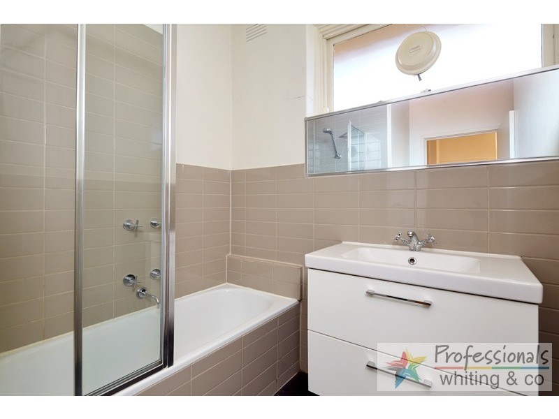 6/7 Austin Avenue, Elwood VIC 3184