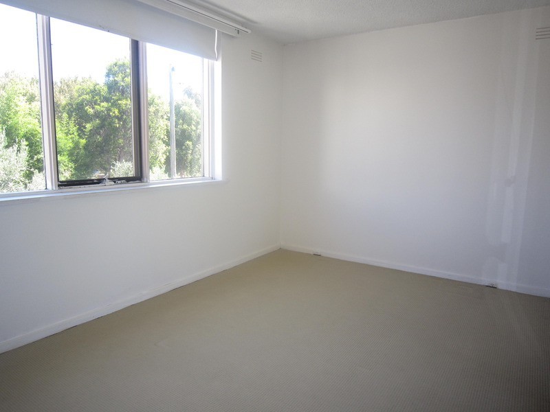 10/70 Park Street, St Kilda West VIC 3182