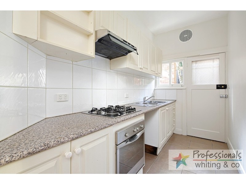 1/42A Mitford Street, Elwood VIC 3184