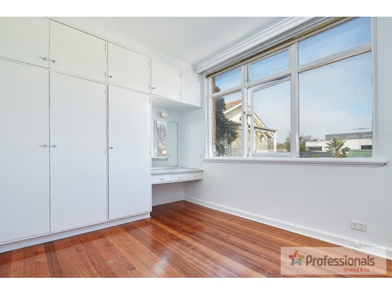 11/64 Broadway, Elwood VIC 3184