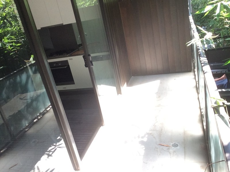 20/17 Robe Street, St Kilda VIC 3182