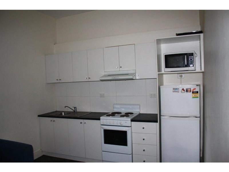 4/32 Grey Street, St Kilda VIC 3182