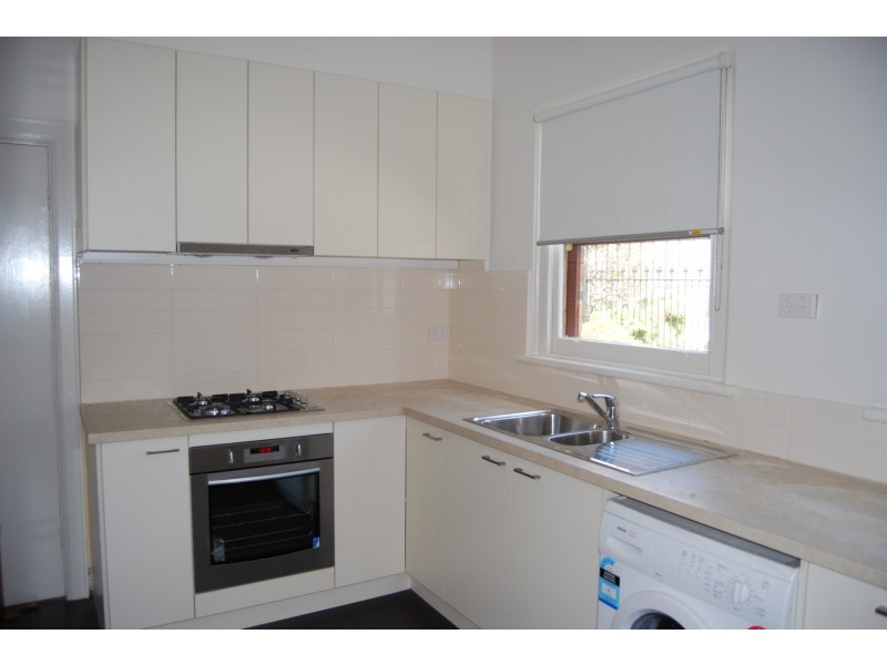 1/40 Barkly Street, St Kilda VIC 3182