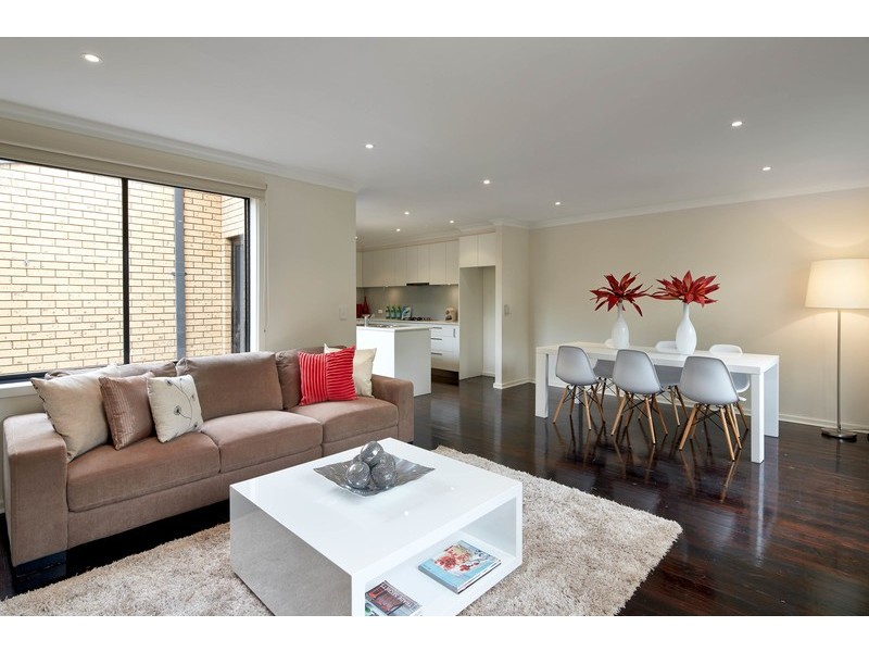 2/21 Green Street, Ivanhoe VIC 3079