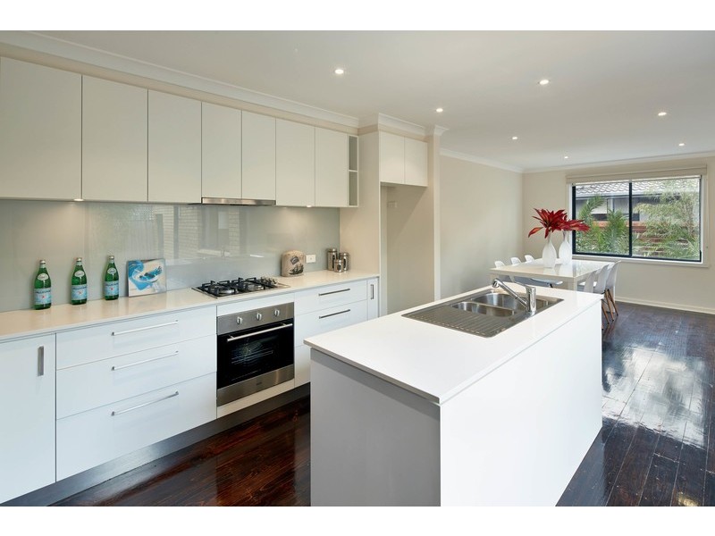 2/21 Green Street, Ivanhoe VIC 3079