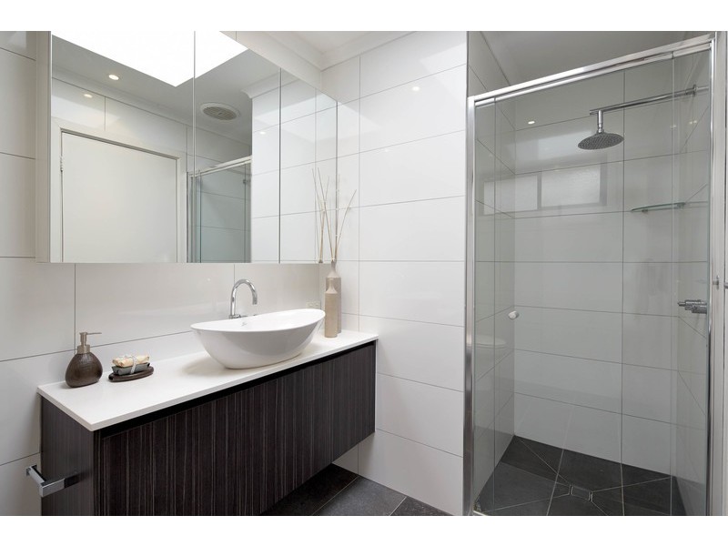 2/21 Green Street, Ivanhoe VIC 3079