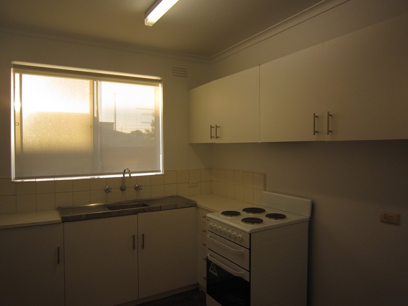 9/250 Dandenong Road, St Kilda East VIC 3183