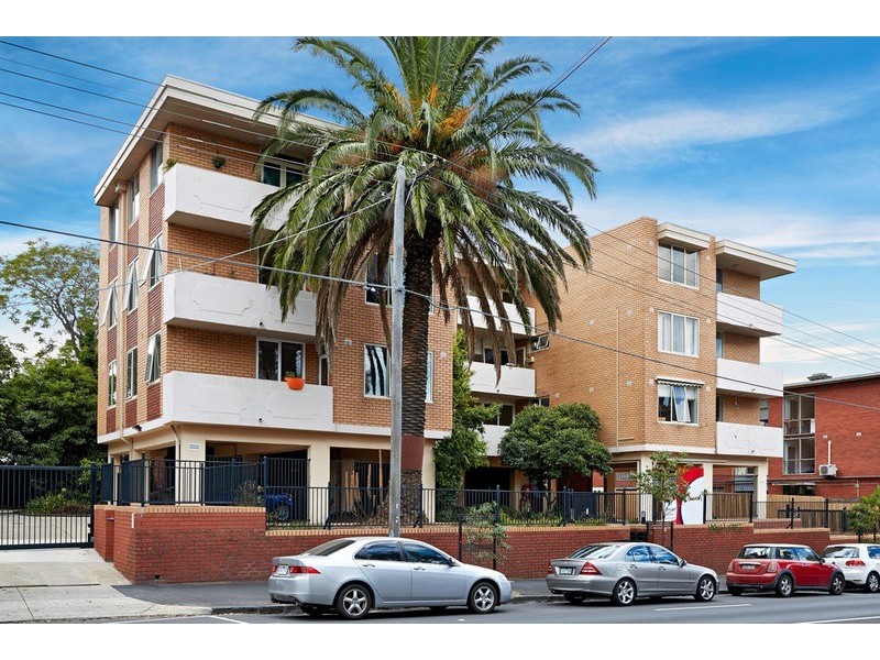 8/80 Grey  Street, St Kilda VIC 3182