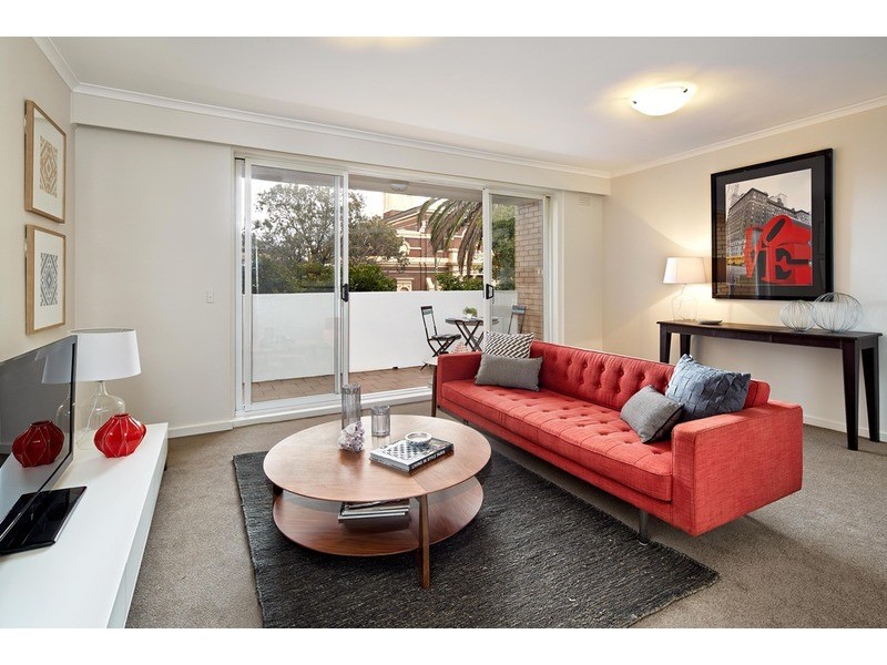 8/80 Grey  Street, St Kilda VIC 3182