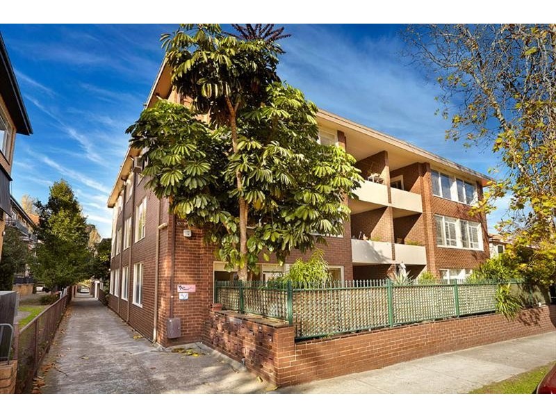 8/31 Dickens Street, Elwood VIC 3184