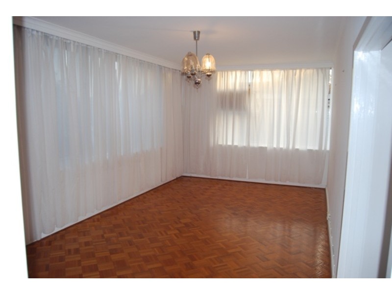 8/31 Dickens Street, Elwood VIC 3184