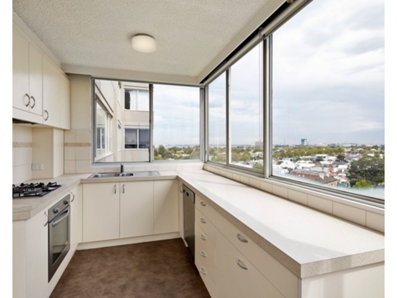 73/50 Canterbury Road, Middle Park VIC 3206