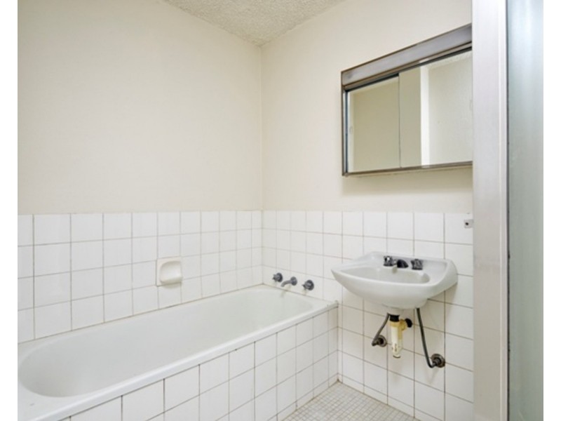 73/50 Canterbury Road, Middle Park VIC 3206