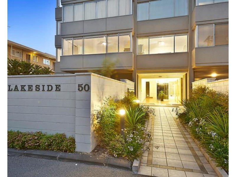 73/50 Canterbury Road, Middle Park VIC 3206