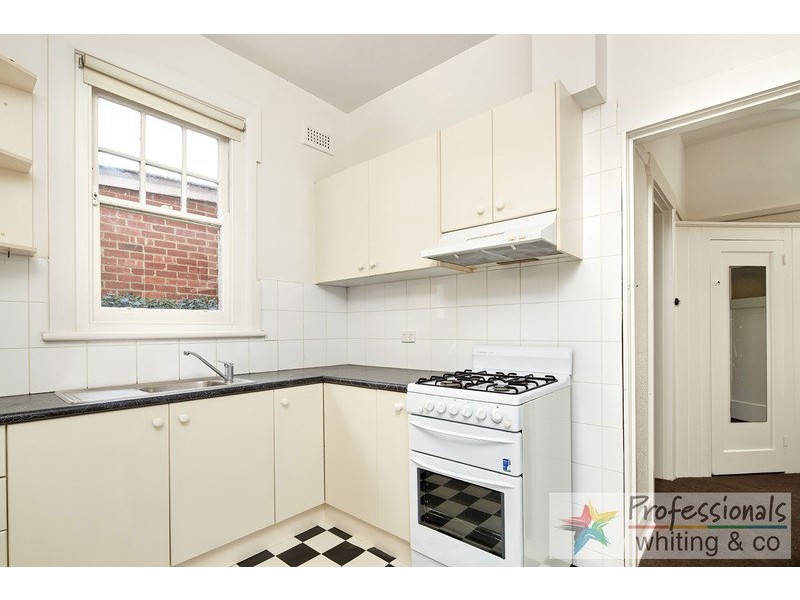 2/42a Mitford Street, Elwood VIC 3184