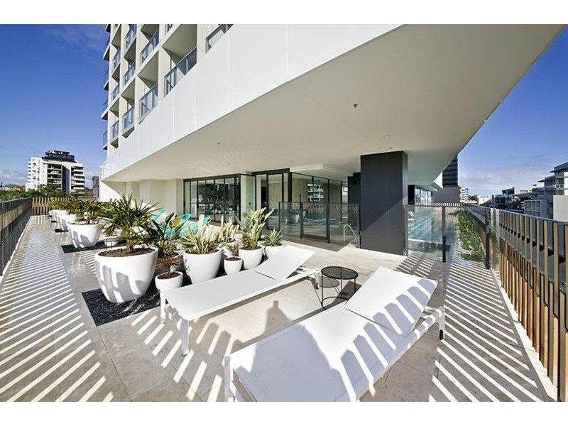 1504/50 Claremont Street, South Yarra VIC 3141