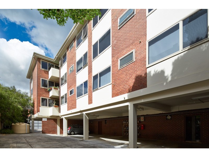 17/29 Dalgety Street, St Kilda VIC 3182