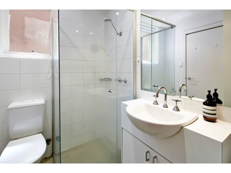 101/363 Beaconsfield Parade, St Kilda VIC 3182