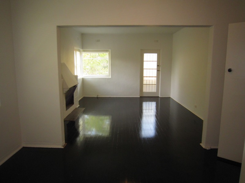 1/4 Church Square, St Kilda VIC 3182