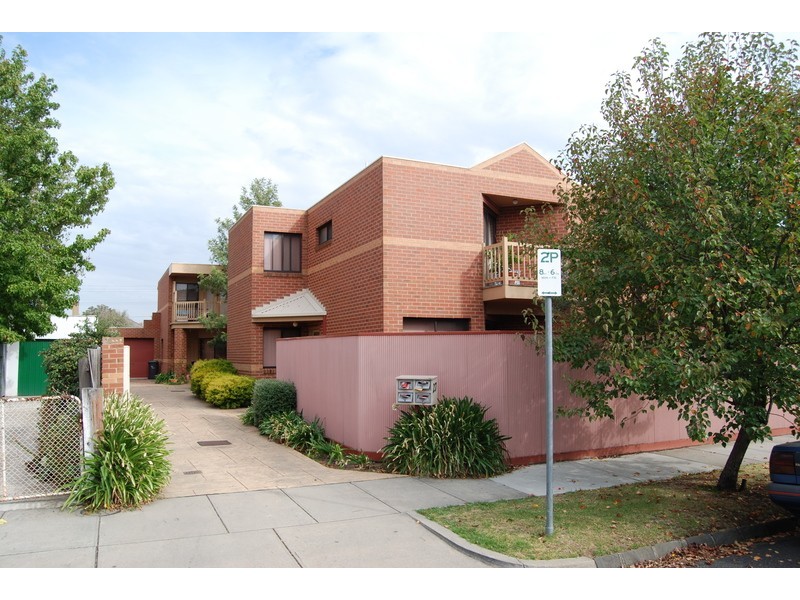 3/27 Shepparson Avenue, Carnegie VIC 3163