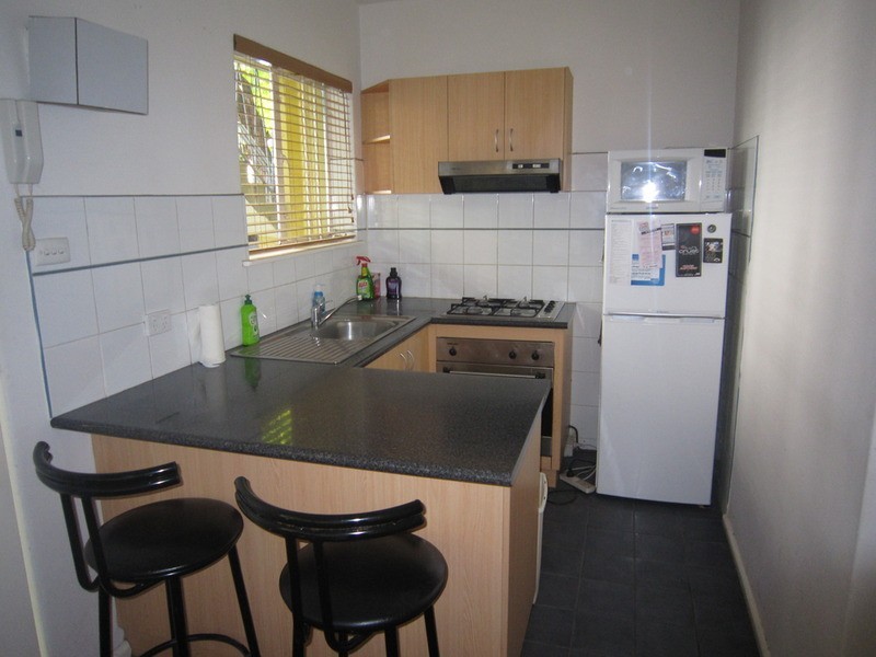 2/5 Burnett Street, St Kilda VIC 3182