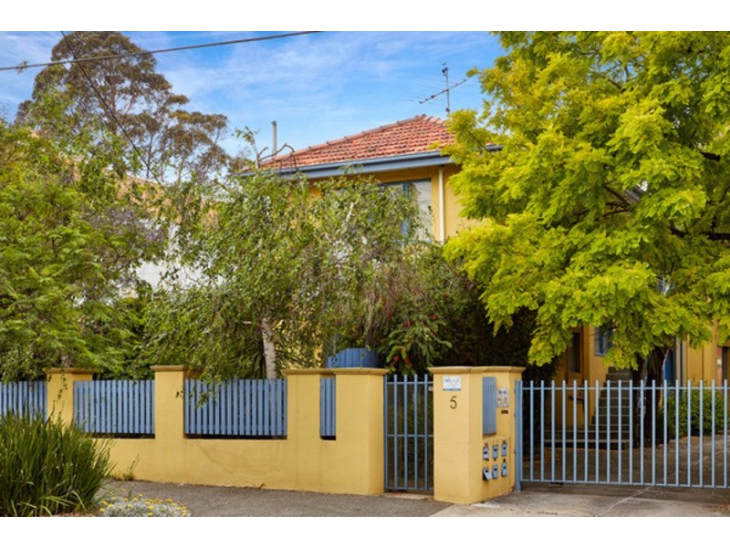 5/5 Burnett Street, St Kilda VIC 3182