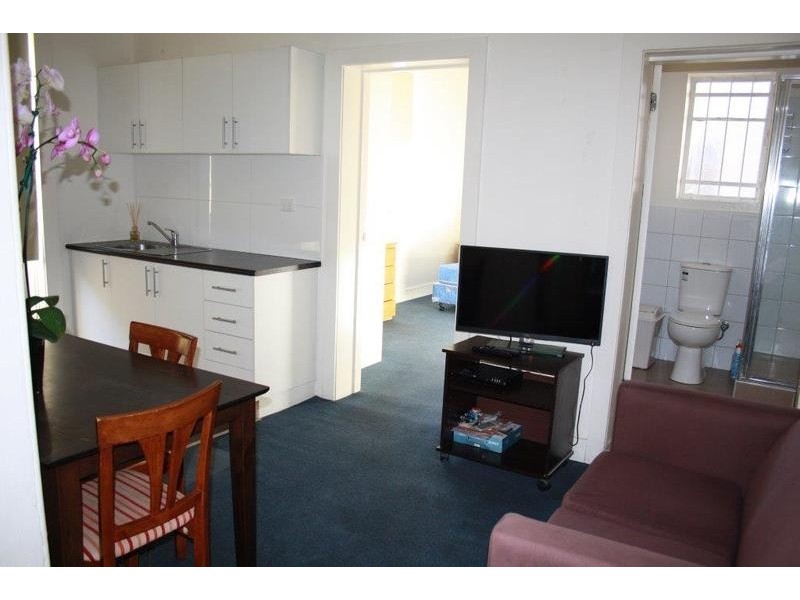 1/32 Grey Street, St Kilda VIC 3182