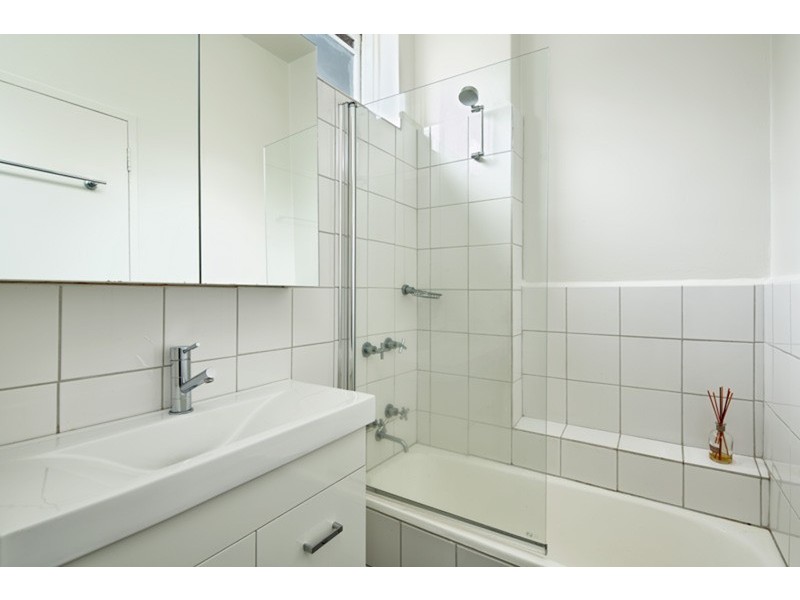 2/116 Inkerman Street, St Kilda VIC 3182