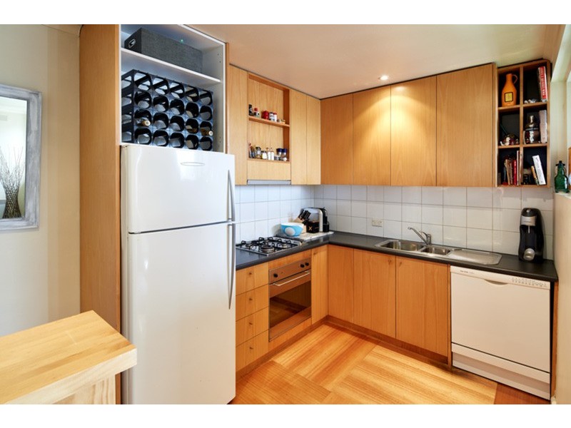 17/29 Dalgety Street, St Kilda VIC 3182