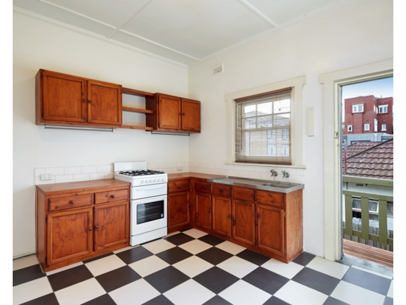 12/6 Westbeach Road, St Kilda VIC 3182