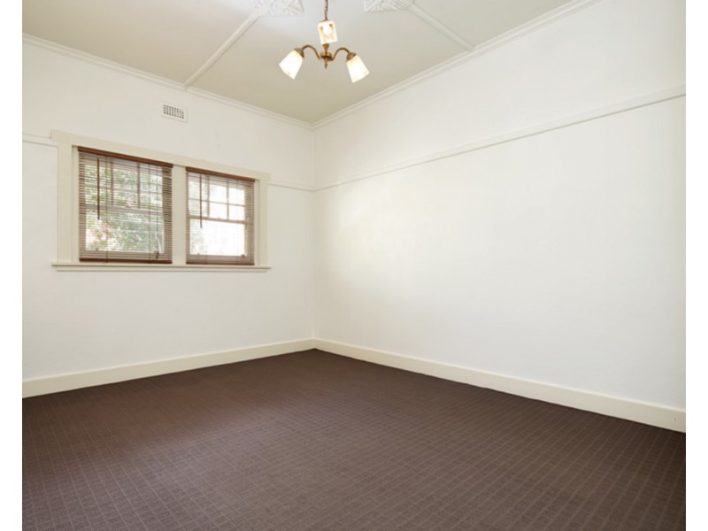 12/6 Westbeach Road, St Kilda VIC 3182