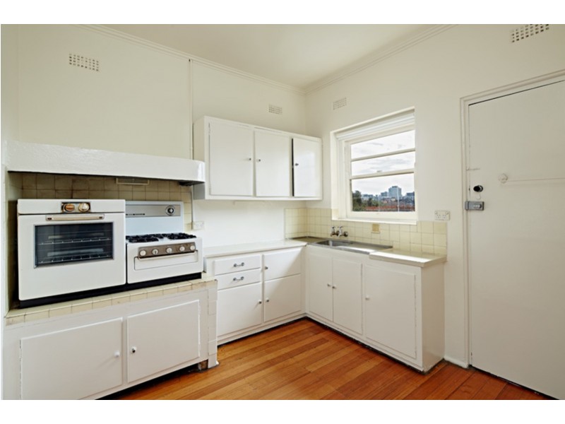 6/4 Church Square, St Kilda VIC 3182