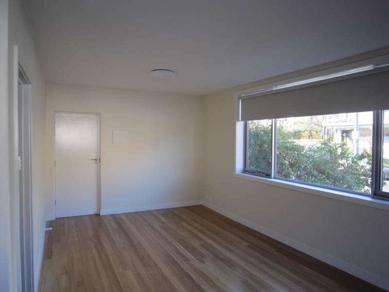 1/4 Burnett Street, St Kilda VIC 3182