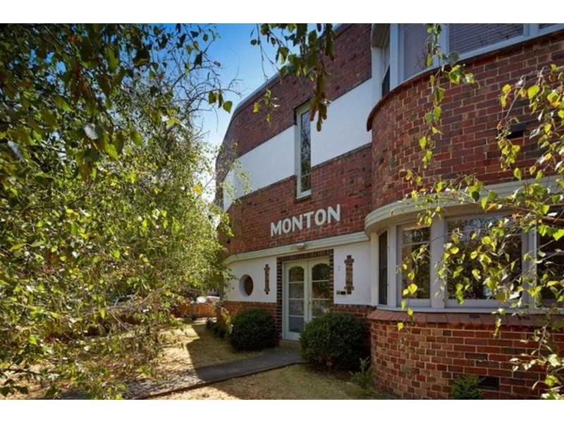 2/2 Avoca Avenue, Elwood VIC 3184