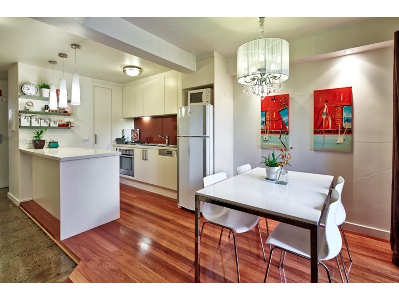 2/43 Milton Street, Elwood VIC 3184