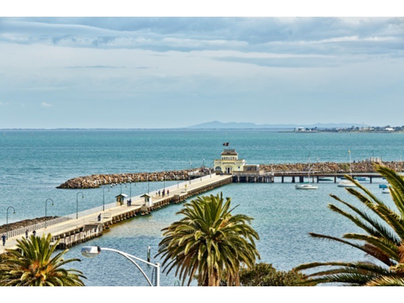 33/8-10 Esplanade, St Kilda VIC 3182