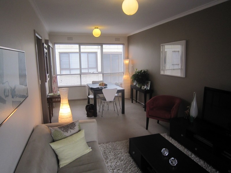 6/106 Westbury  Street, St Kilda VIC 3182