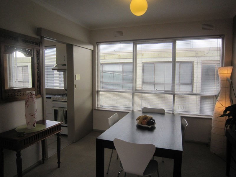 6/106 Westbury  Street, St Kilda VIC 3182