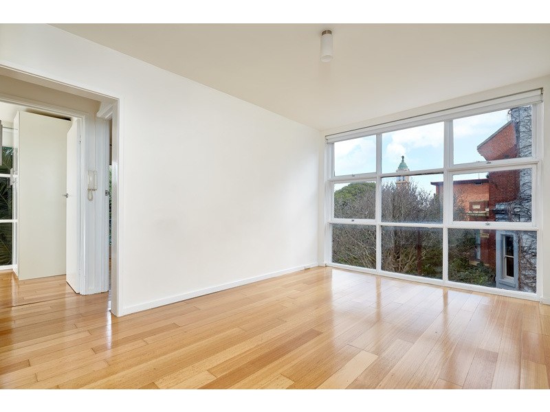 3/10 Gurner  Street, St Kilda VIC 3182