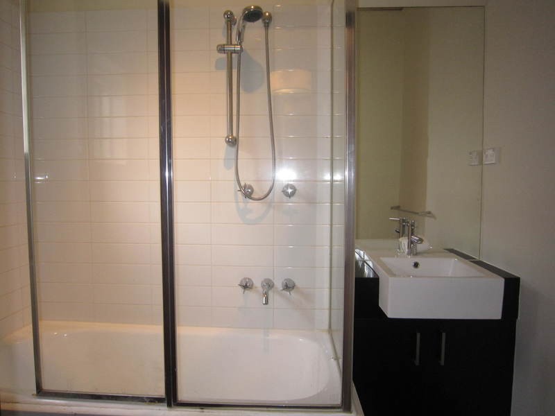 11/3 Cowderoy Street, St Kilda VIC 3182