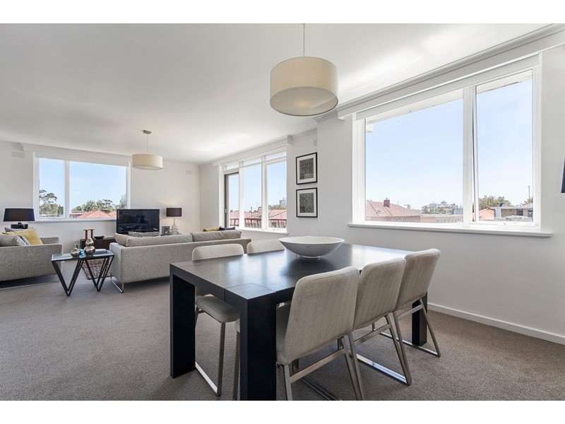 15/11 Herbert  Street, St Kilda VIC 3182