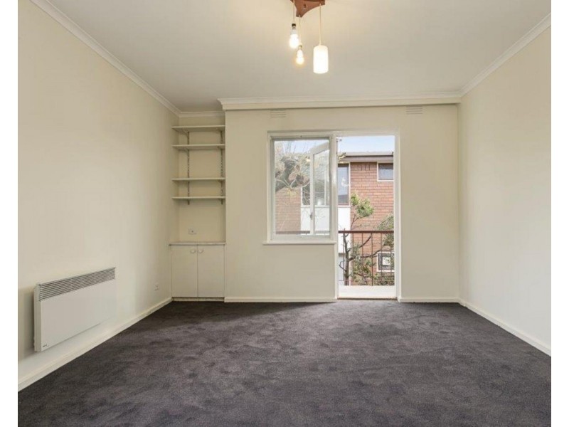 5/24 Loch Street, St Kilda West VIC 3182