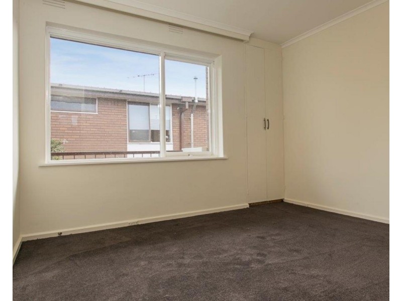 5/24 Loch Street, St Kilda West VIC 3182