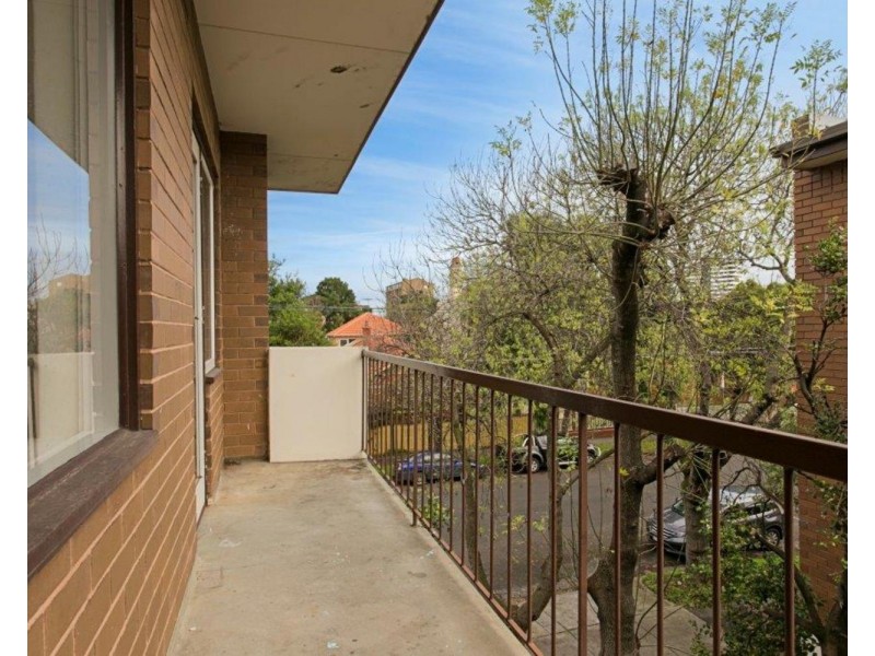 5/24 Loch Street, St Kilda West VIC 3182
