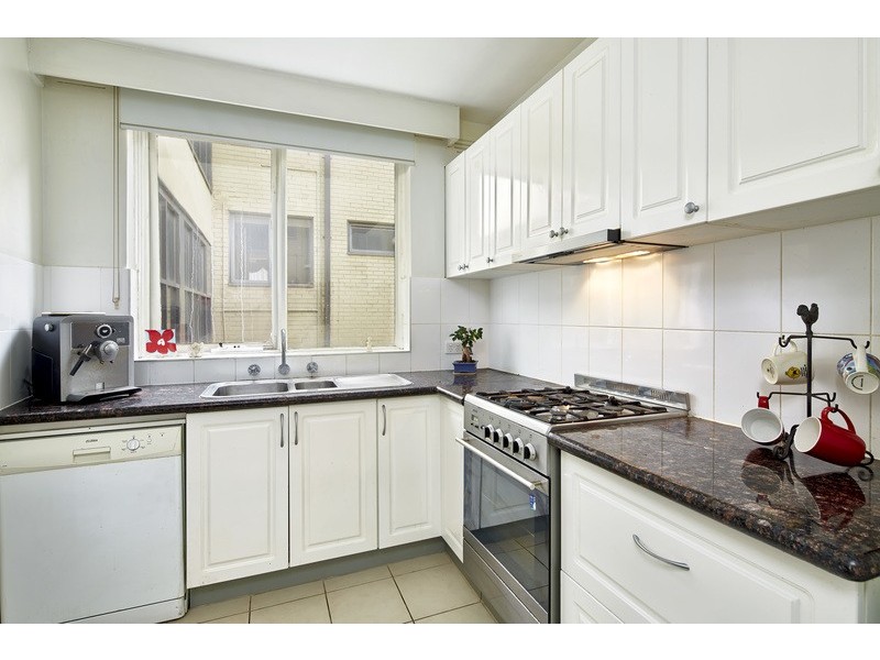 7/2a Robe Street, St Kilda VIC 3182