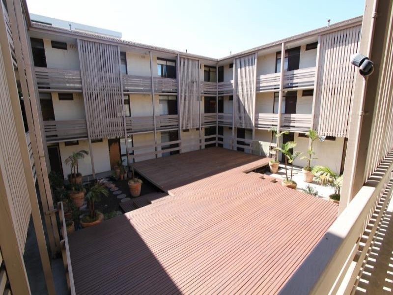 209/44 Barkly Street, St Kilda VIC 3182