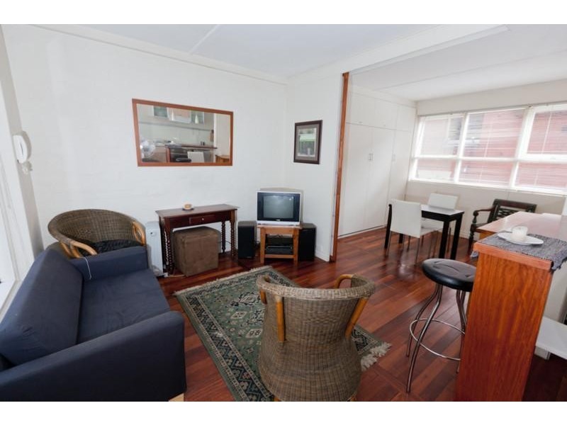 203/363 Beaconsfeild  Parade, St Kilda VIC 3182