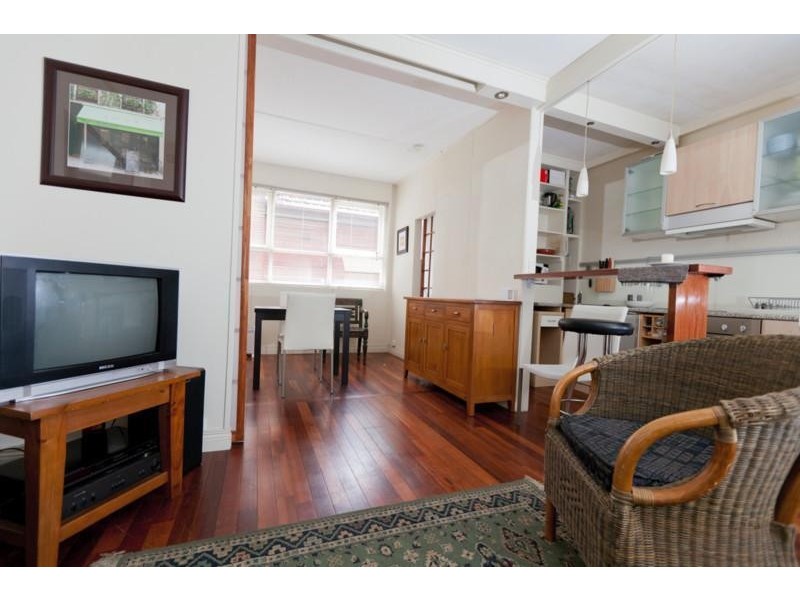 203/363 Beaconsfeild  Parade, St Kilda VIC 3182