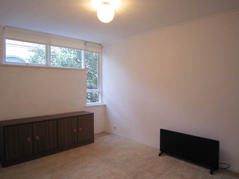 6/44 Marine Parade, St Kilda VIC 3182